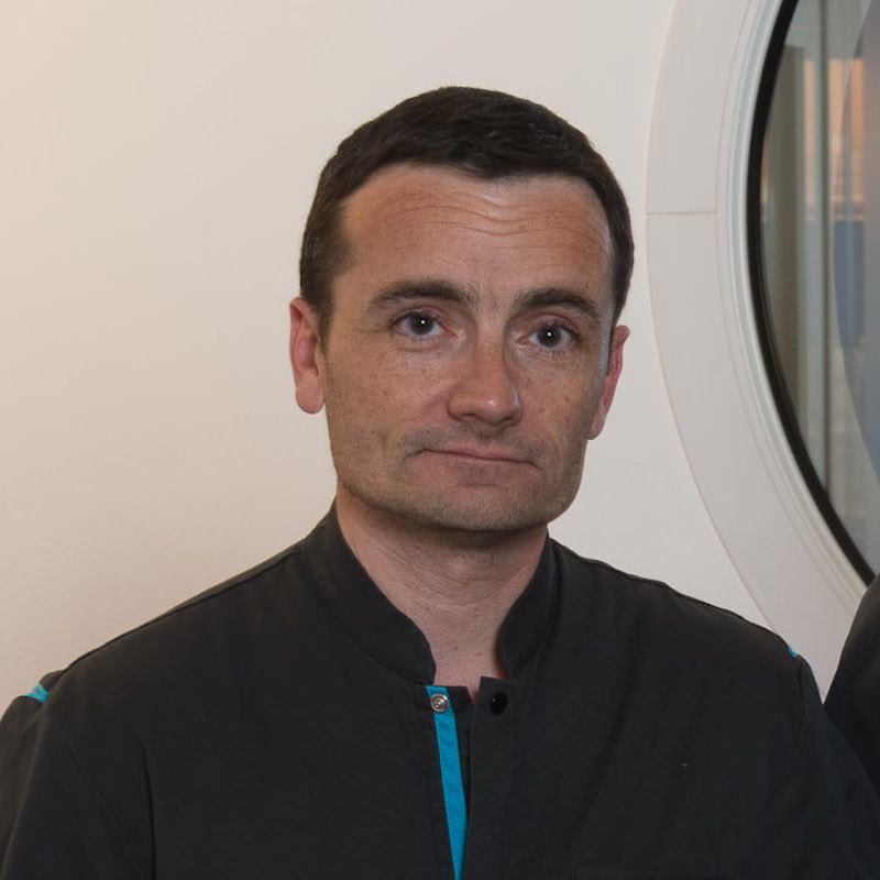 Docteur Stéphane DELCAMBRE de la Clinique Vétérinaire de l'Arche à Nantes